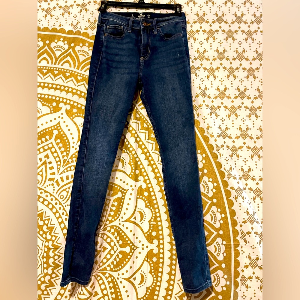 Hollister jeans size 1R new without tags